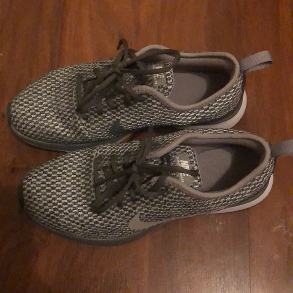 Kids running shoes - Picture 2 of 2